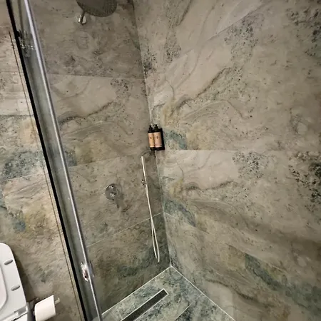 Izi Boutique Lägenhet Tirana