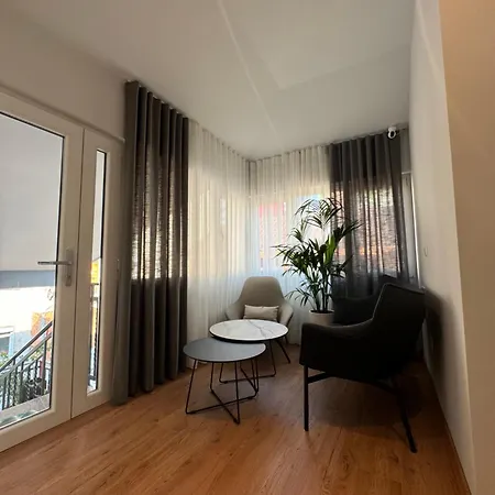 Izi Boutique * Tirana