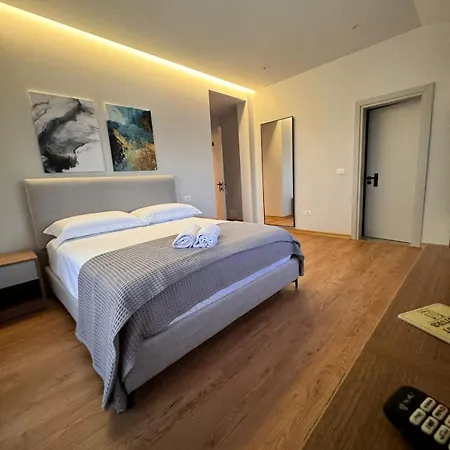 Izi Boutique Apartment Tirana