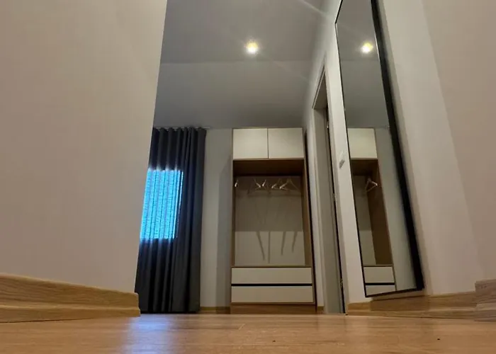 Izi Boutique شقة تيرانا